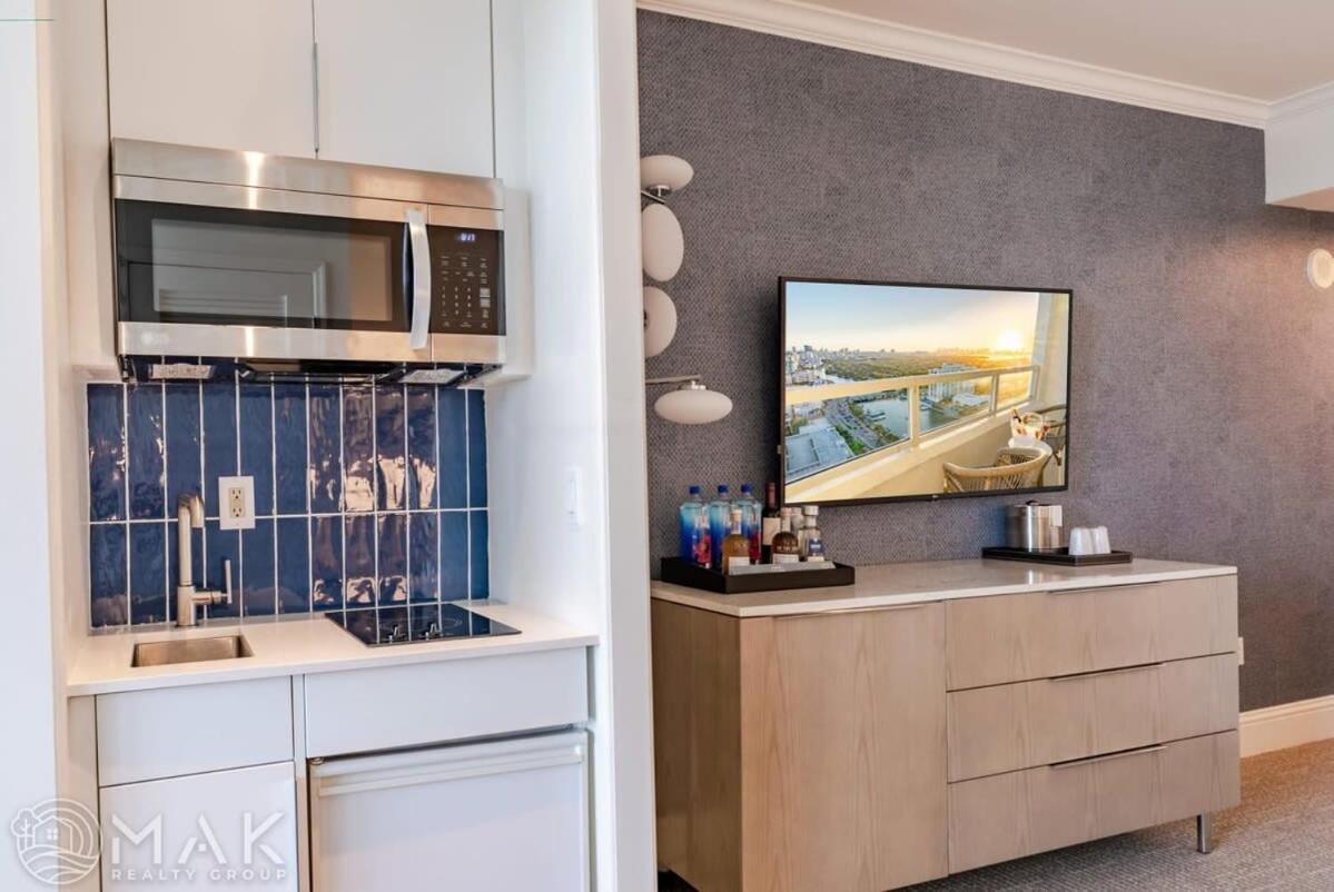 Fontainebleau Resort High Floor W Ocean Views ميامي بيتش المظهر الخارجي الصورة