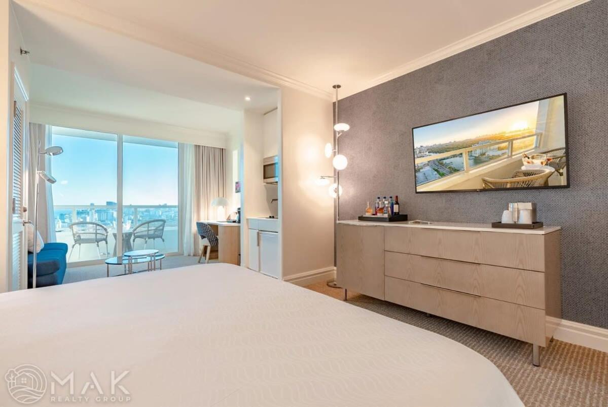 Fontainebleau Resort High Floor W Ocean Views ميامي بيتش المظهر الخارجي الصورة